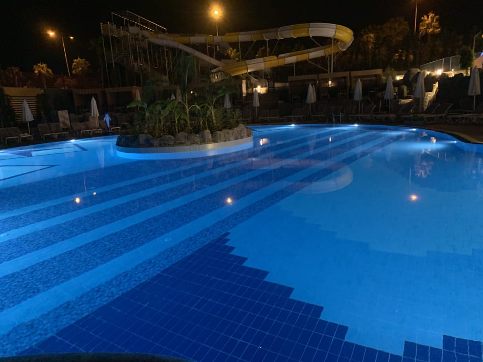 Pool Arnor de Luxe Hotel & Spa