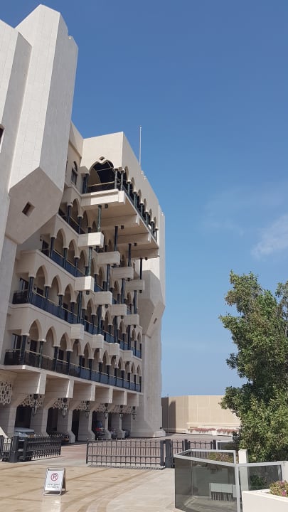 Außenansicht Al Bustan Palace - A Ritz-Carlton Hotel