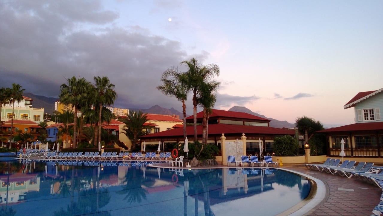 Pool view Bahia Principe Sunlight Costa Adeje
