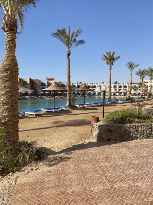 Strand Arabia Azur Resort