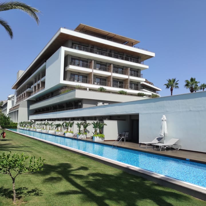 Außenansicht Acanthus Cennet Barut Collection