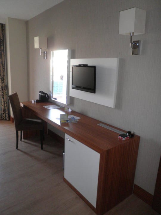 Flachbildschirm  Greenwood Kemer Resort