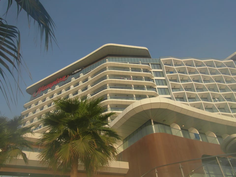 Außenansicht Hampton by Hilton Marjan Island