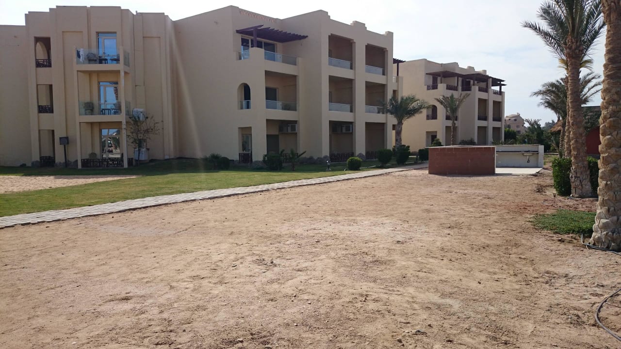 Das Gebäude, wo unser Zimmer war 223 Panorama Bungalows Resort El Gouna