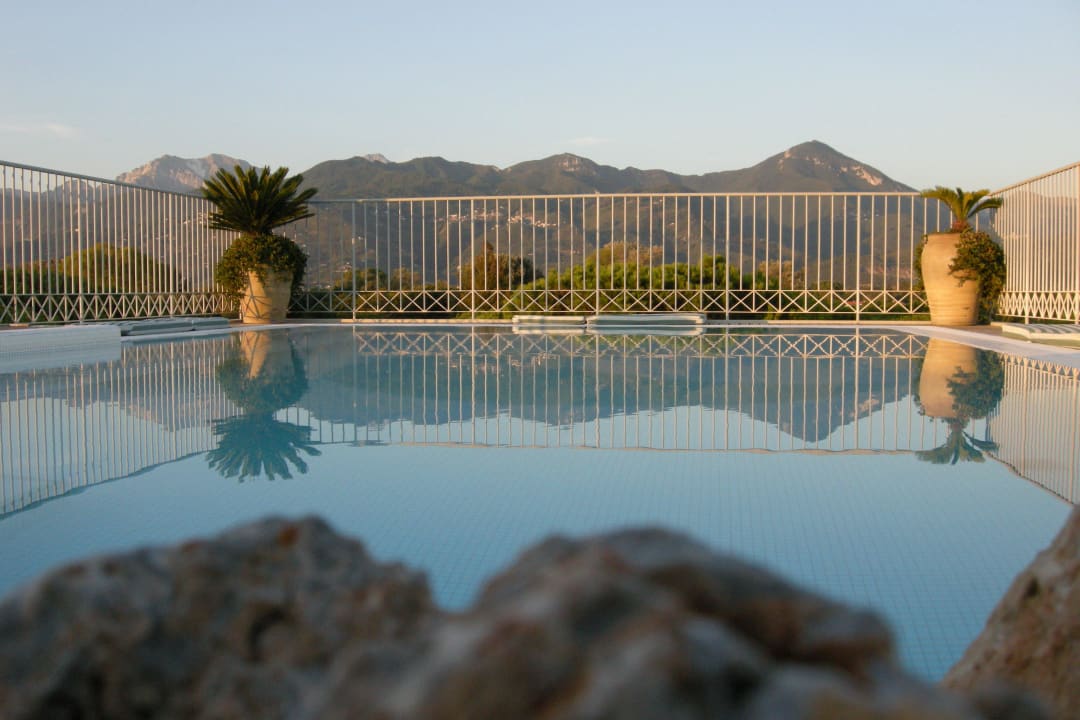 Piscina Hotel Verdeluna RTA