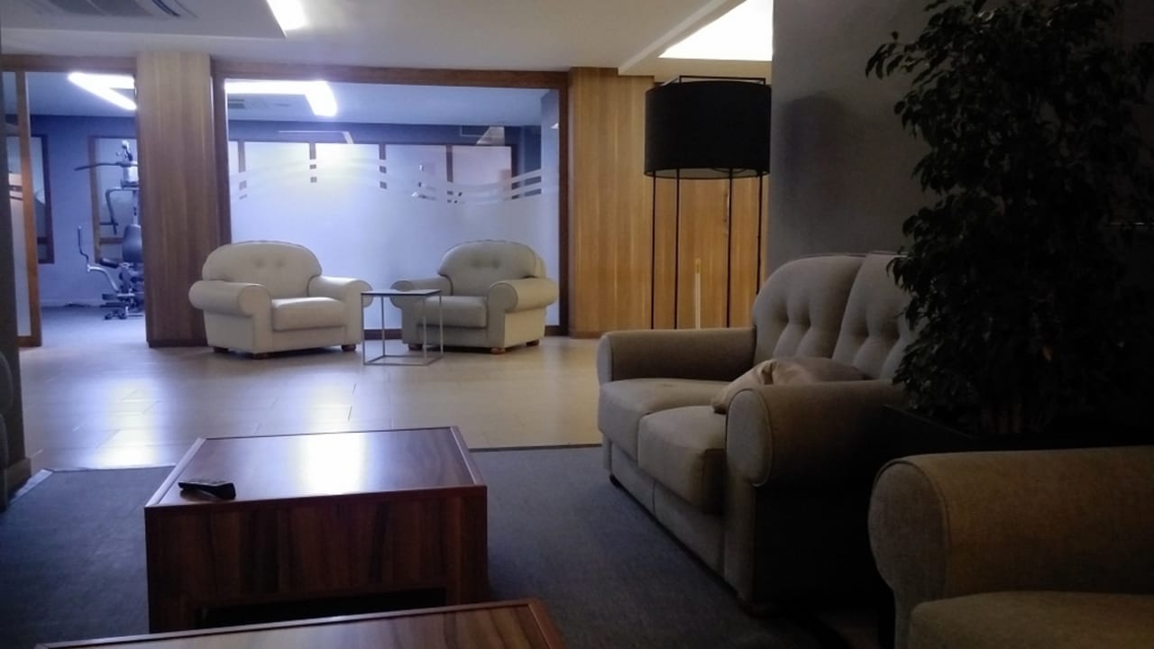 Lobby BG Hotel Caballero