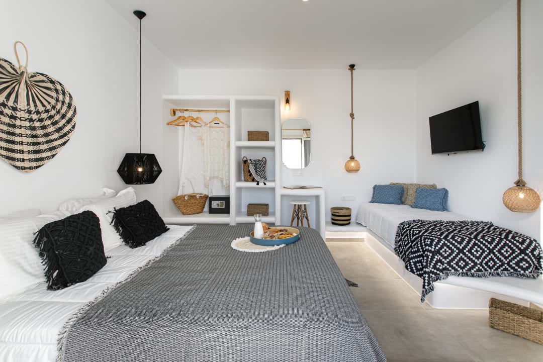 Zimmer Naxos Earth Suites