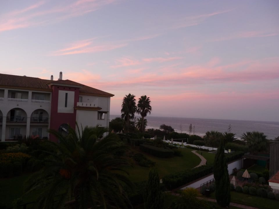 Morgenstimmung im Hotelgarten Fuerte Conil-Resort