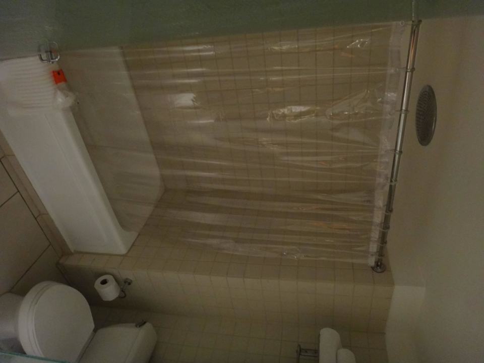 Bathroom Radisson Decapolis Hotel Panama City