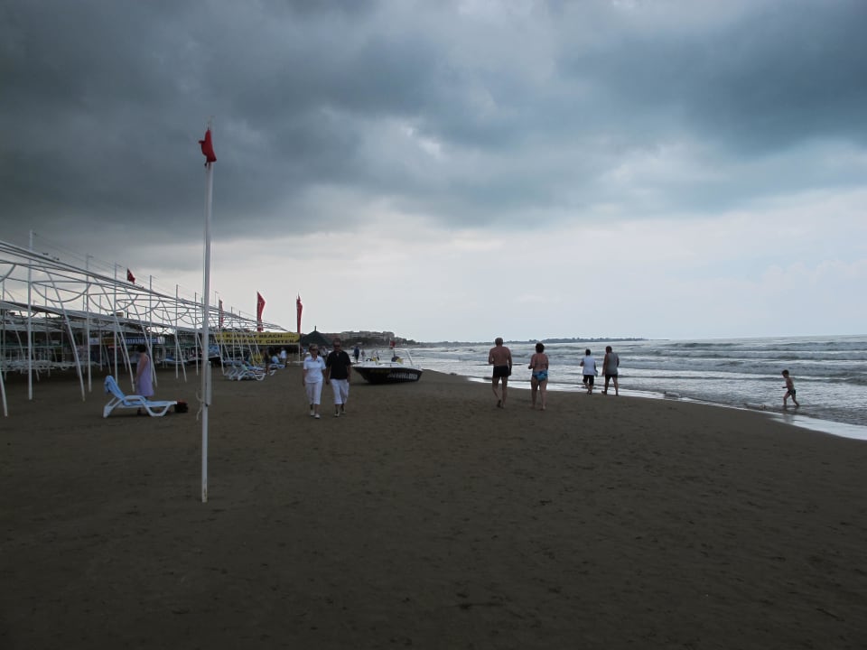 Sandstrand genug Platz für alle Sunis Kumköy Beach Resort Hotel & Spa