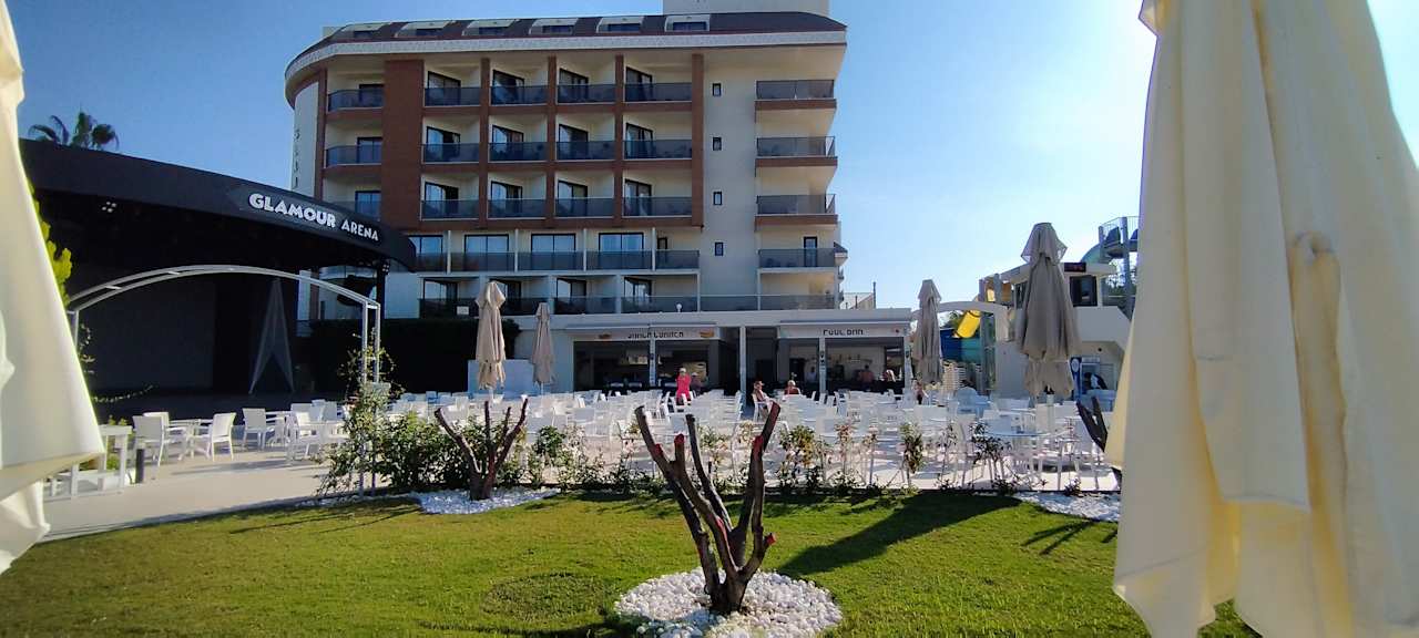 Außenansicht Glamour Resort & Spa