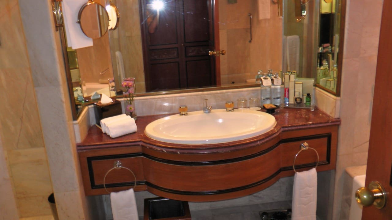 Blick ins Bad Shangri-La Hotel, Bangkok