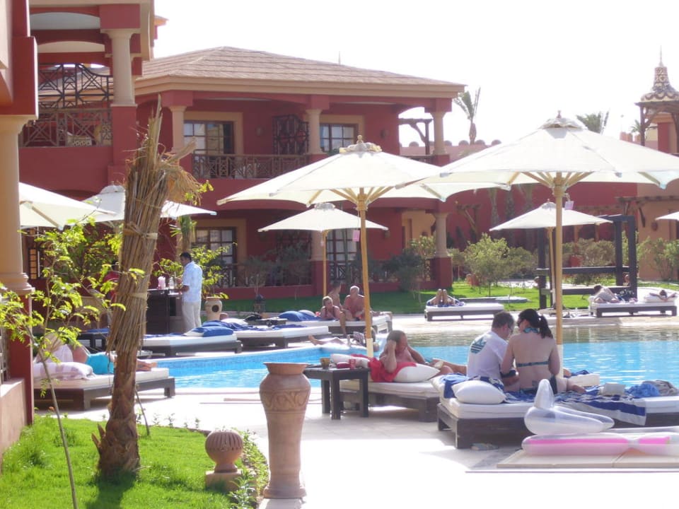 Germans-Pool Pickalbatros Alf Leila Wa Leila Resort - Neverland Hurghada