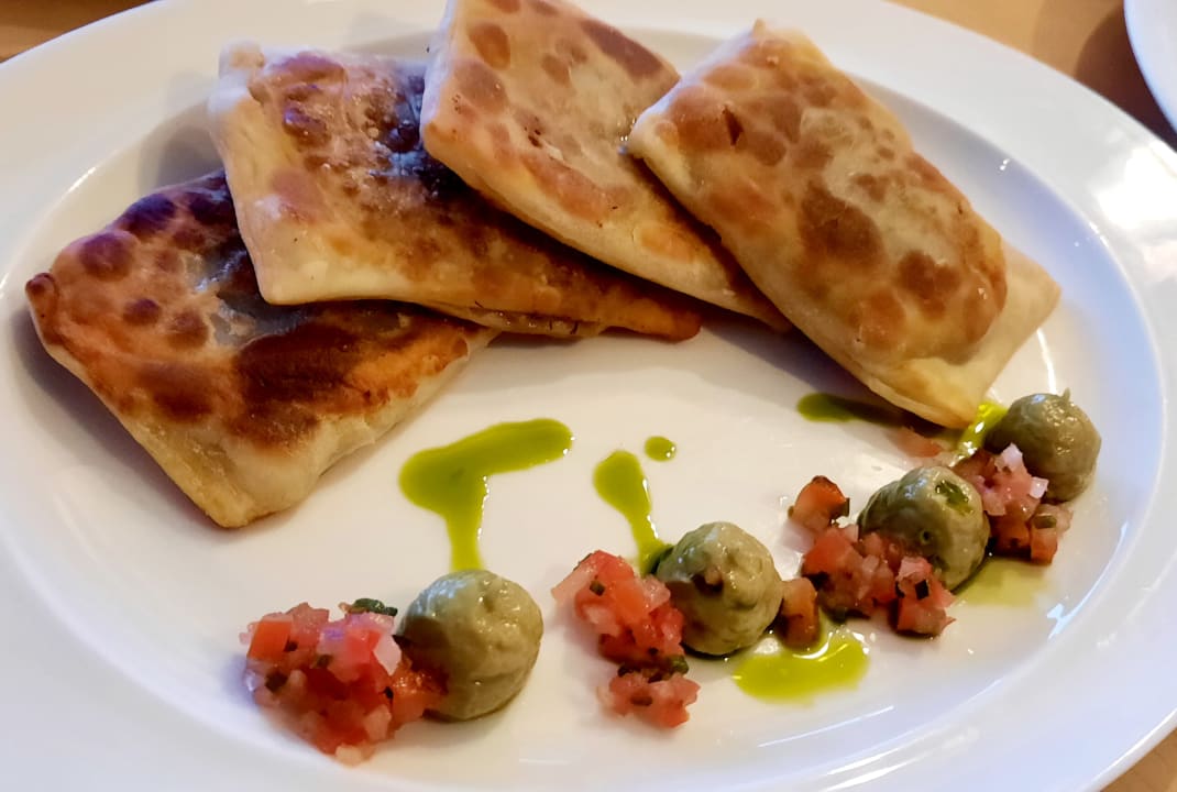 Gastro Knossos Beach Bungalows Suites Resort & Spa