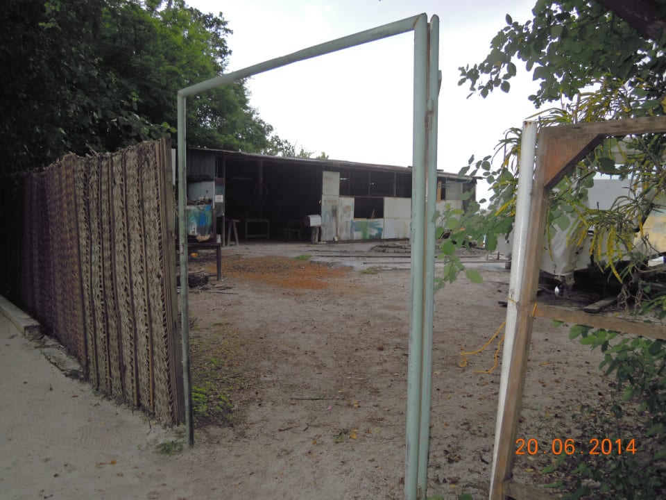 27 Biyadhoo Island Resort