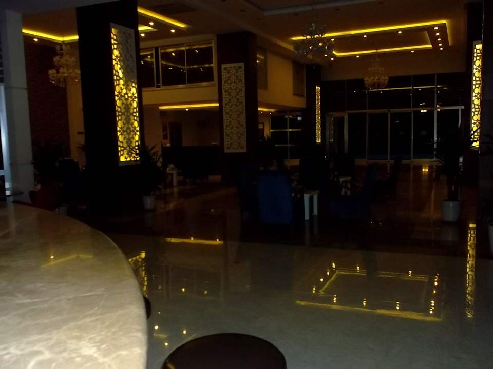 Lobby bei Nacht 2 Annabella Diamond Hotel & Spa