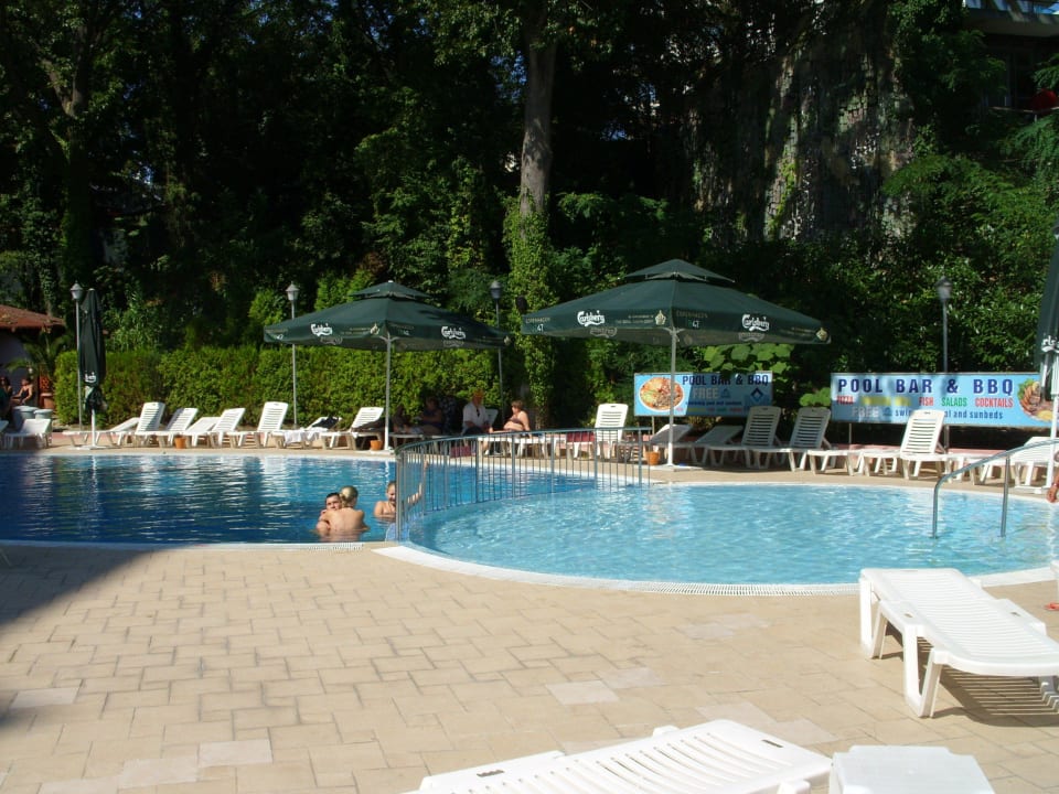 Swimming pool Odessos Park Hotel