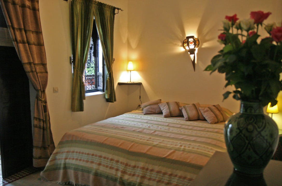 Chambre Guêpier d'Europe avec 1 lit double Riad Dar Zampa