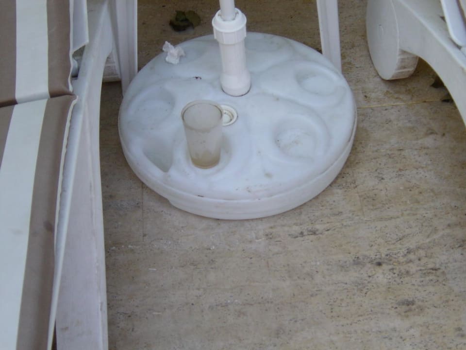 Sonnenschirm Hotel Wassermann