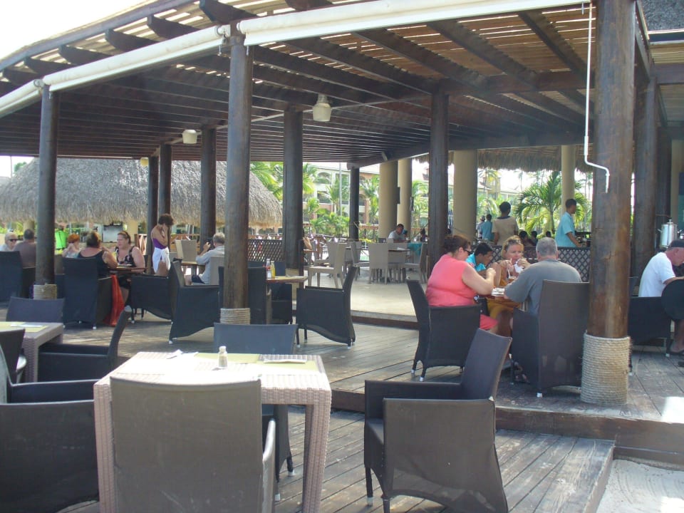 Poolrestaurant Dreams Royal Beach Punta Cana