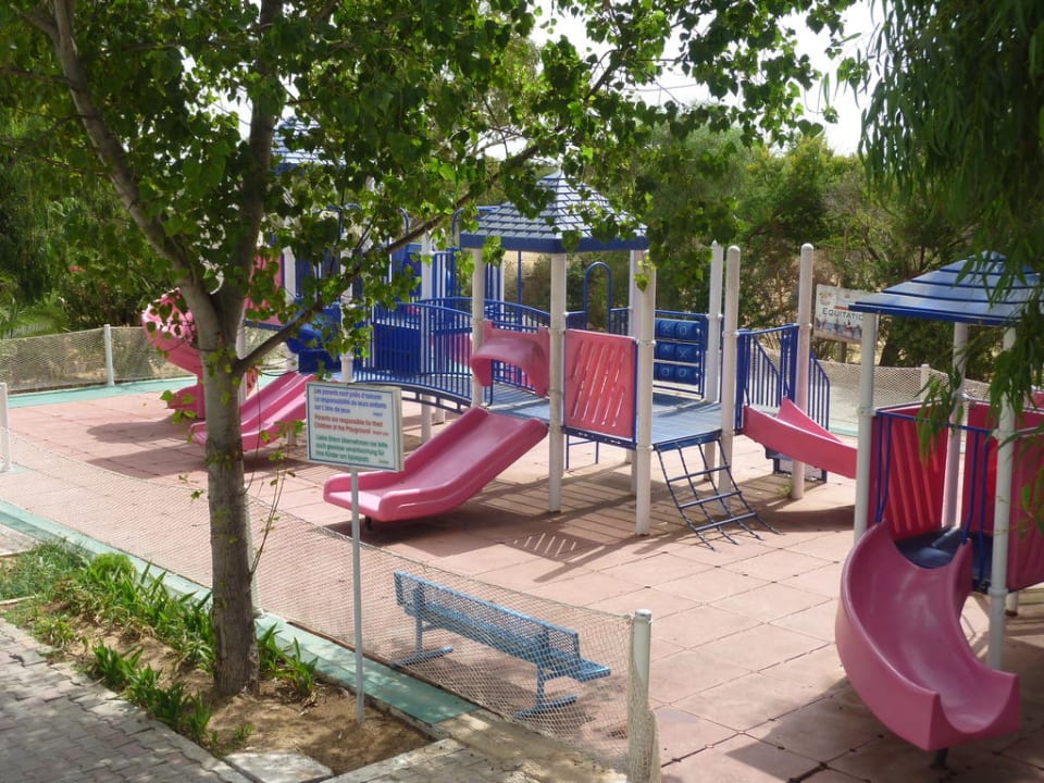 Spielplatz The Orangers Beach Resort and Bungalows