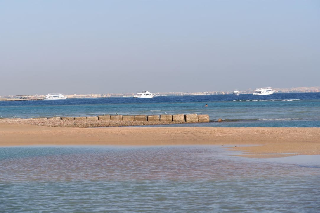 Blick von der Strandliege Hurghada Long Beach Resort