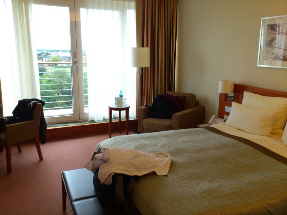 Bett ATLANTIC Hotel Wilhelmshaven