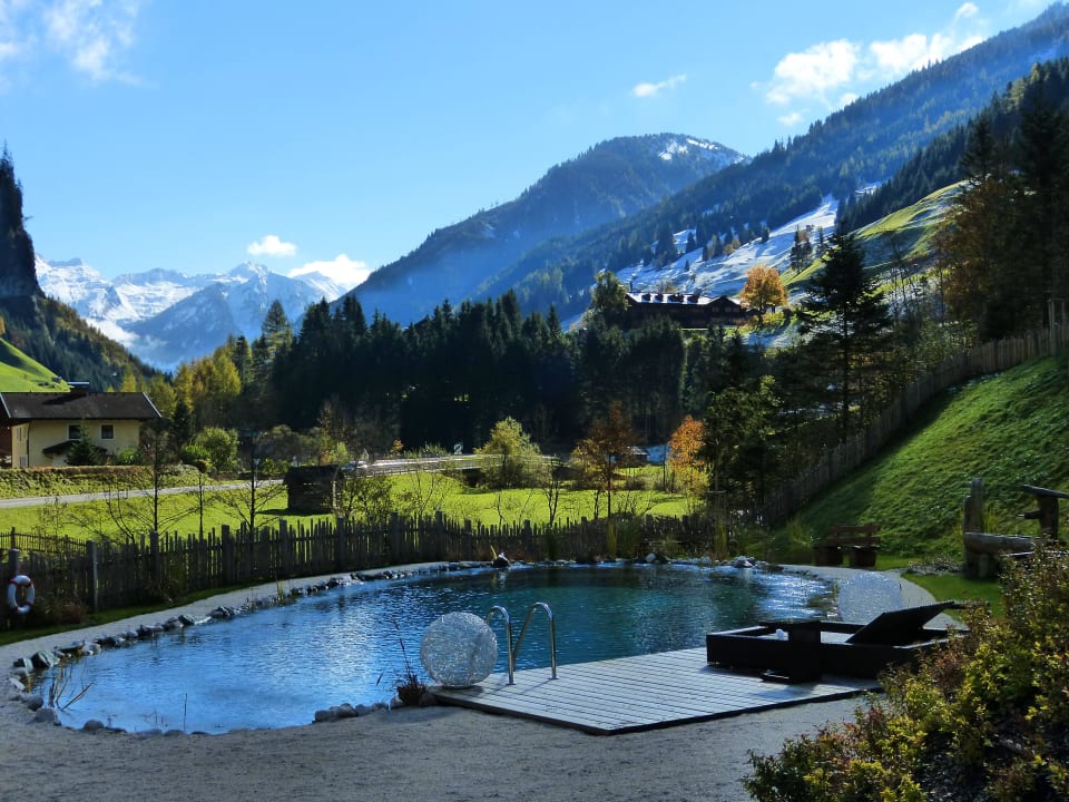 Naturteich Chaletdorf Auszeit