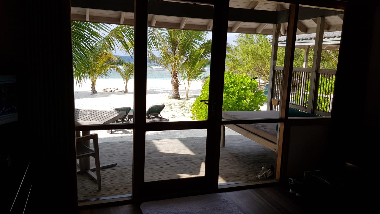 Zimmer Kuredu Island Resort & Spa