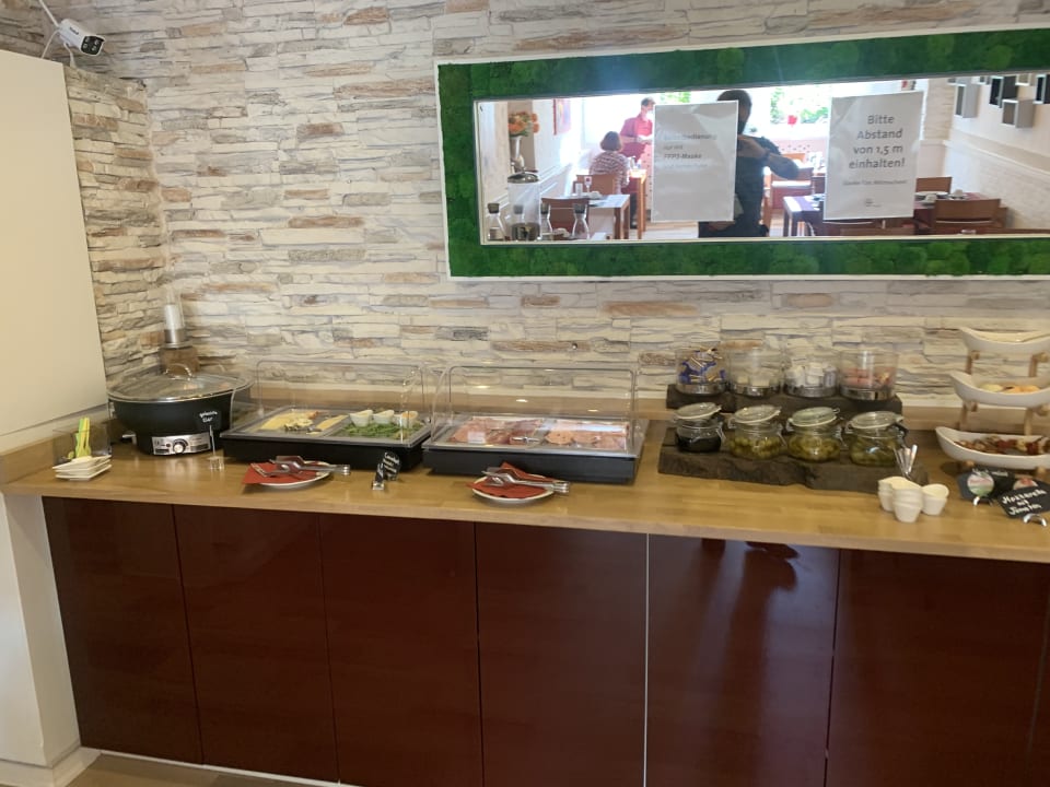 Gastro Hotel Pension Almrausch