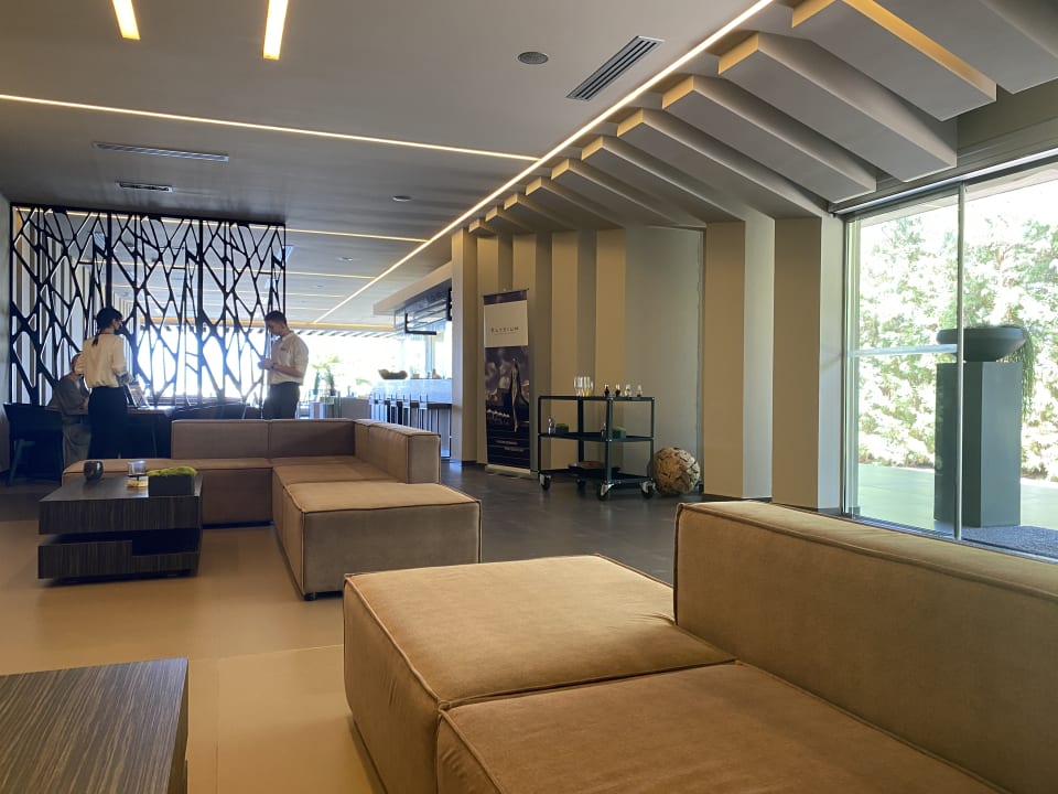 Lobby NEMA Design Hotel & Spa (Adults Only)