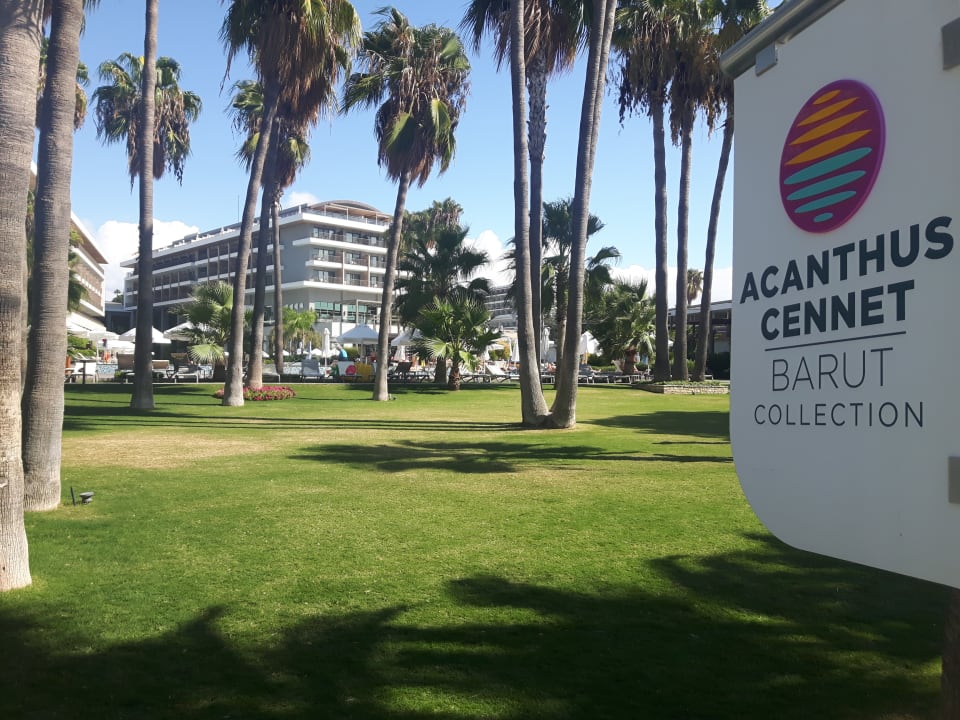 Außenansicht Acanthus Cennet Barut Collection