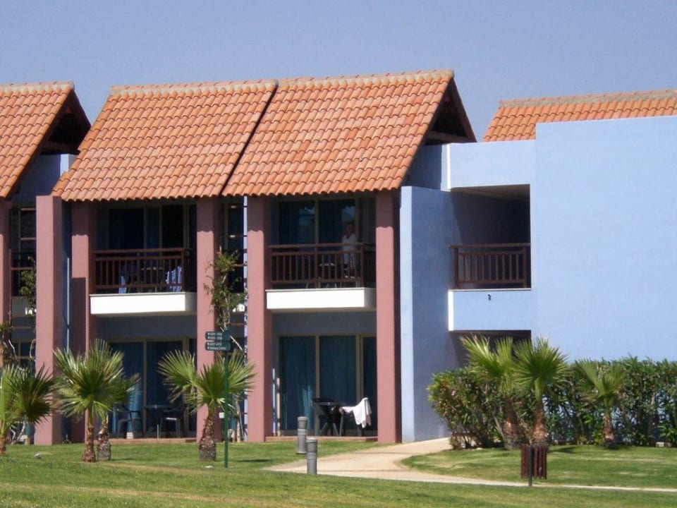 Eines der vielen schönen Häuser ROBINSON CYPRUS