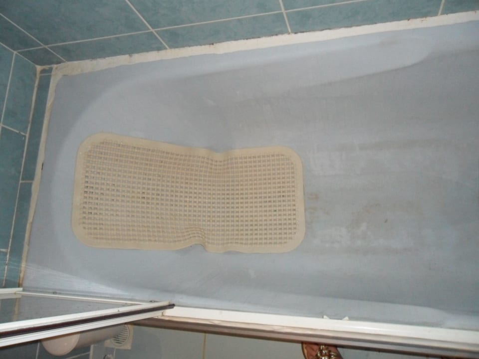 Bad Zimmer 104 Hotel Meri