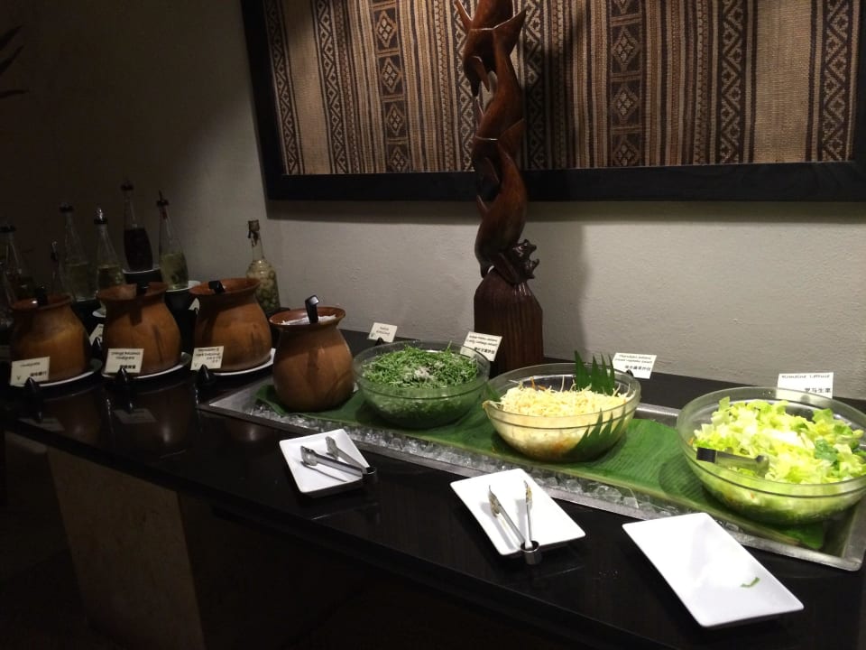Buffet Meeru Maldives Resort Island
