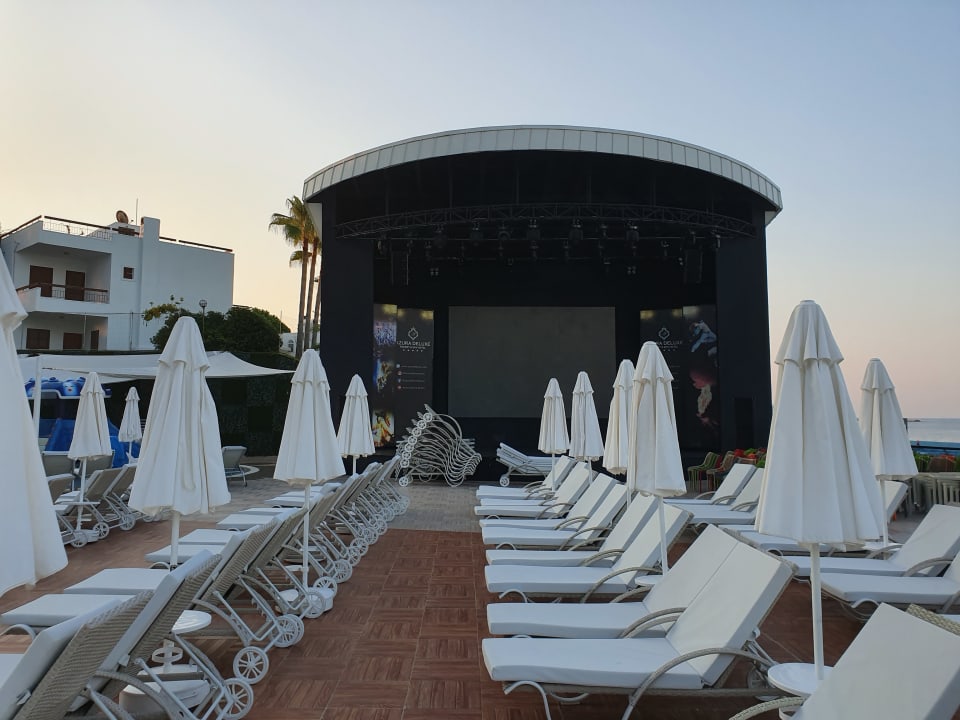 Sonstiges Azura Deluxe Resort & Spa Hotel