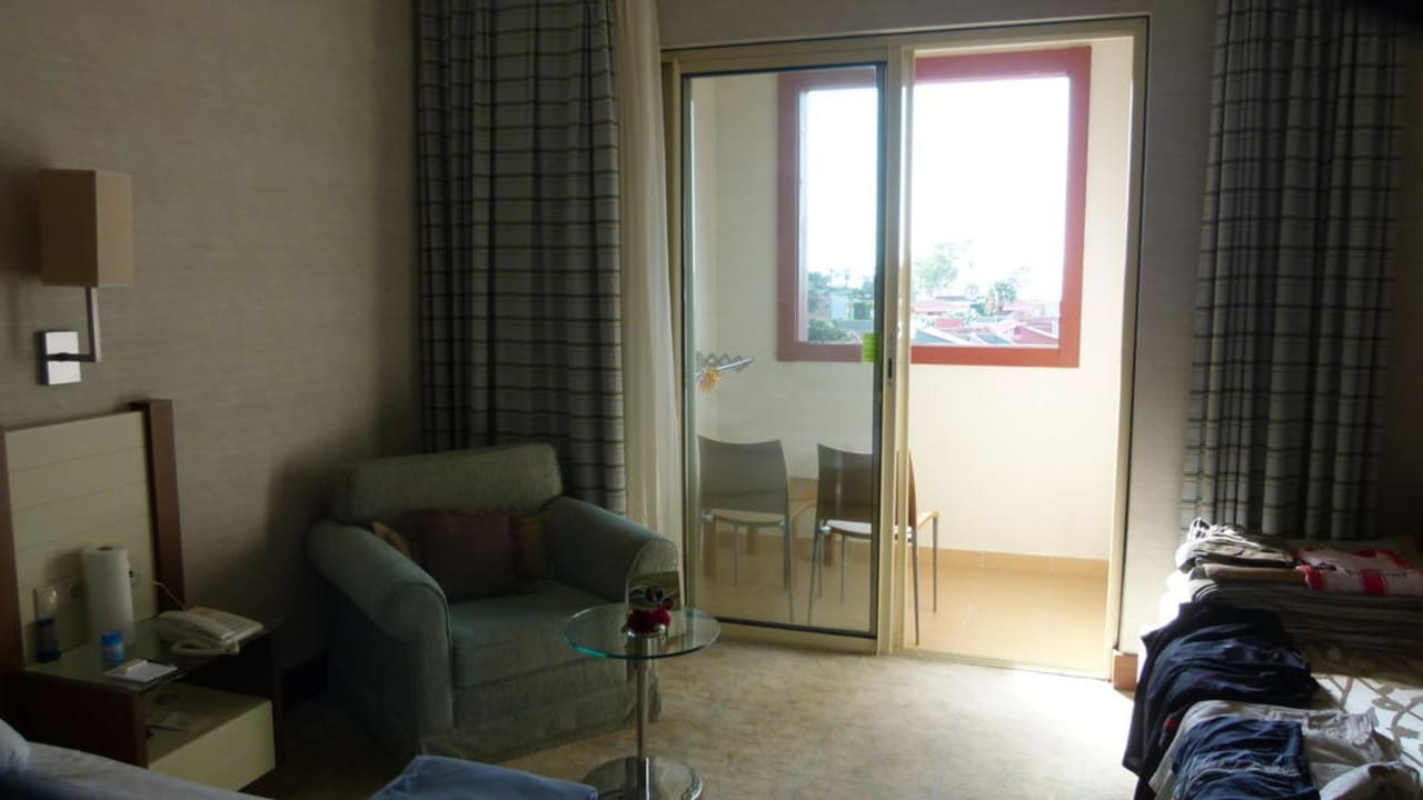 Balkon mit kleinem Ausblick Megasaray Club Belek