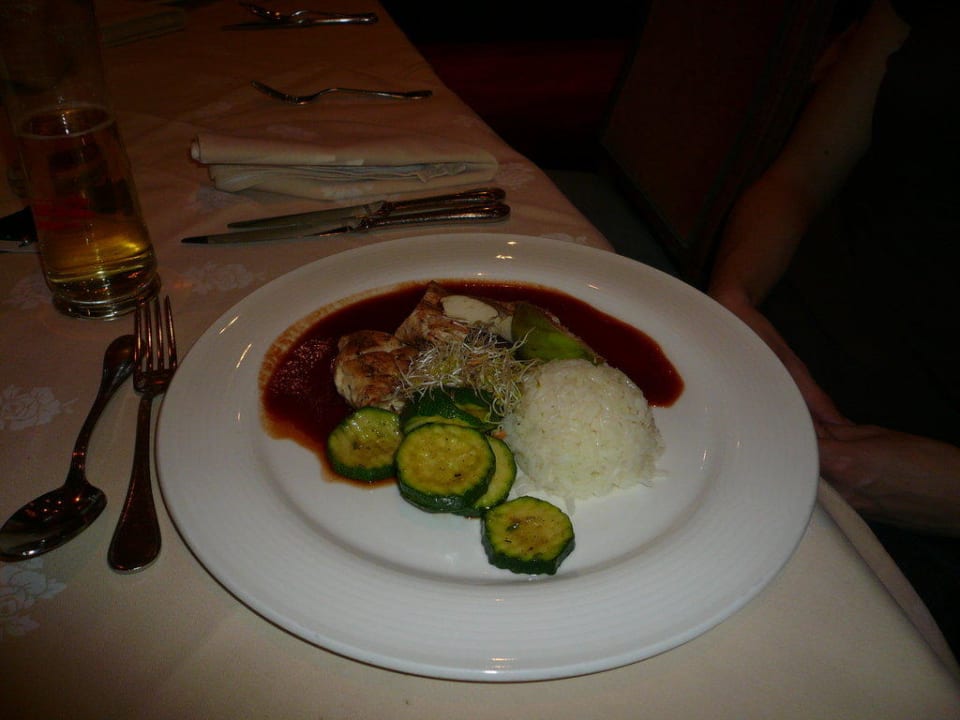 Lecker Abendessen Kinderhotel Waldhof