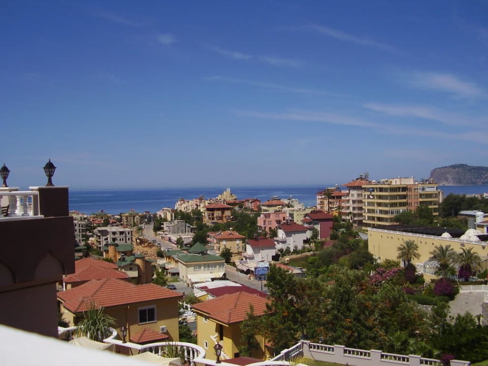 Ausblick auf Kestel Hotel Club Paradiso