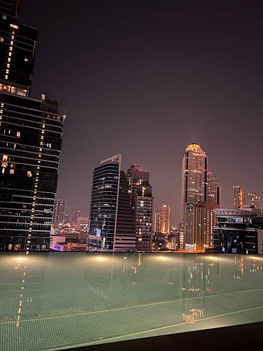 Außenansicht Eastin Grand Hotel Sathorn