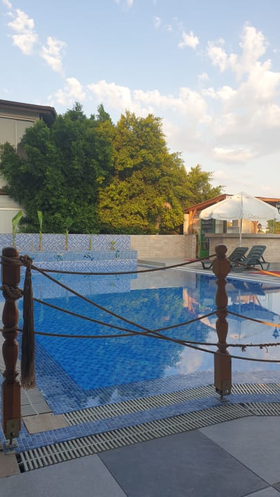 Pool Diamant Hotel