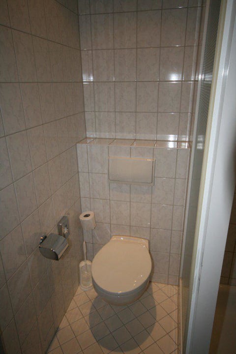Separate Toilette Holiday Inn Express Berlin City Center