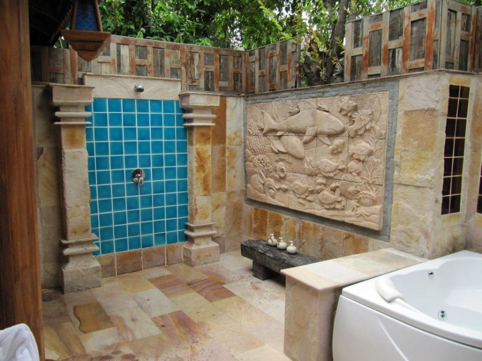 Außendusche Ocean View Pool Villa Santhiya Koh Phangan Resort & Spa