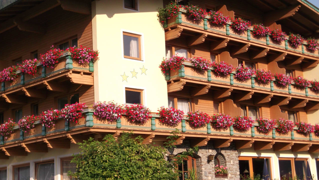 Wunderschöne Außenansicht Hotel Gasthof Jäger