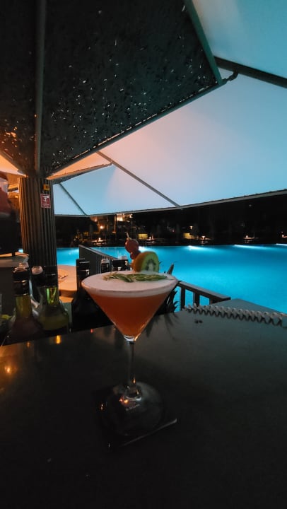 Pool Arum Barut Collection