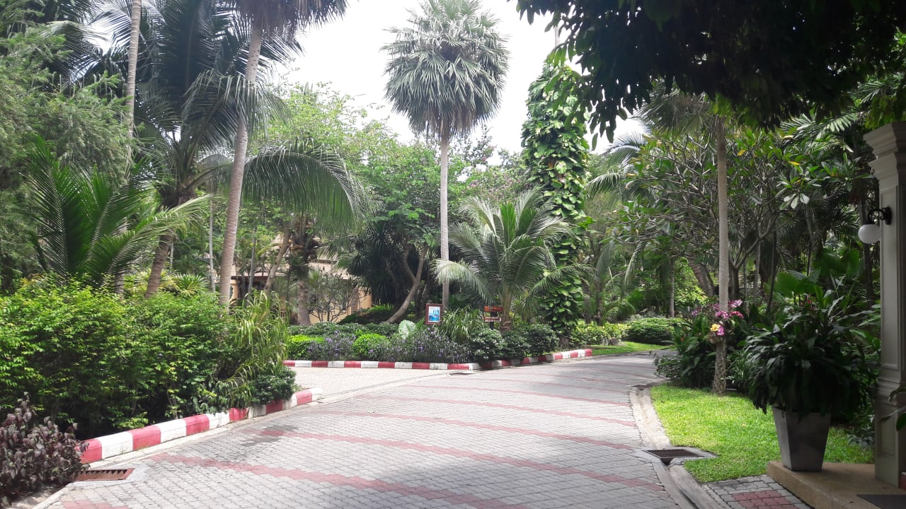 Gartenanlage The Fair House Beach Resort