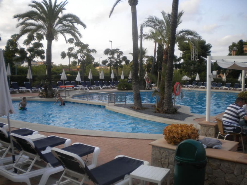 Pool Aparthotel Ciudad Laurel