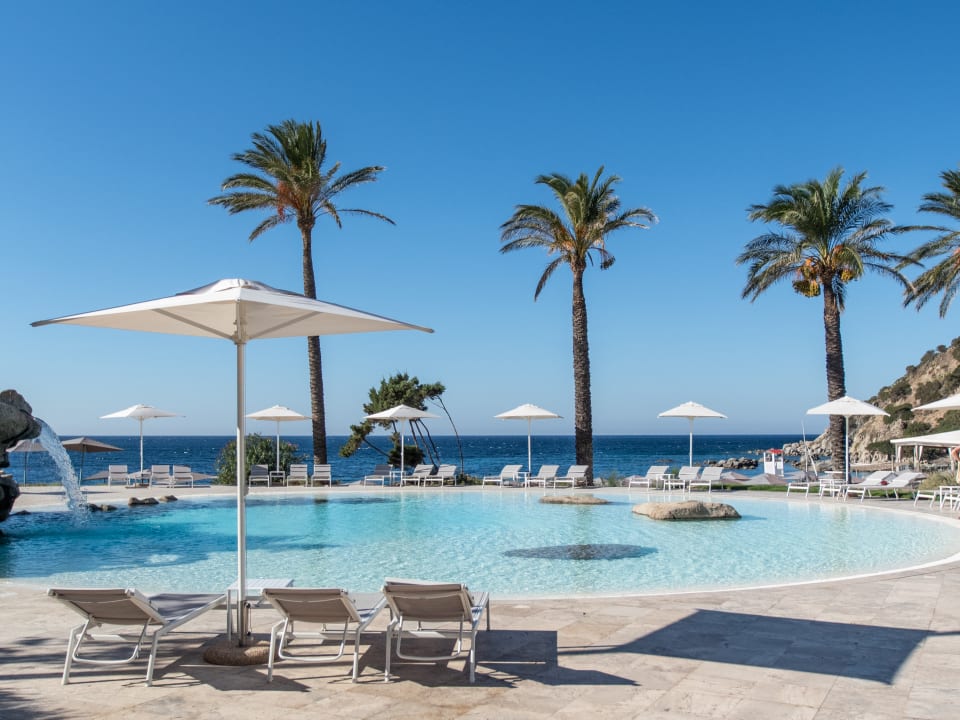 Pool Falkensteiner Resort Capo Boi