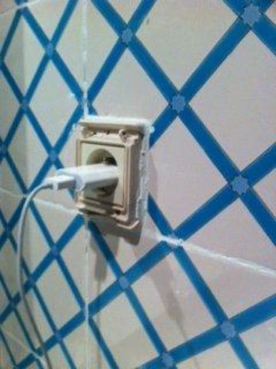 Abdeckung der Steckdose im Bad fehlt The Ksar Djerba Charming Hotel & SPA