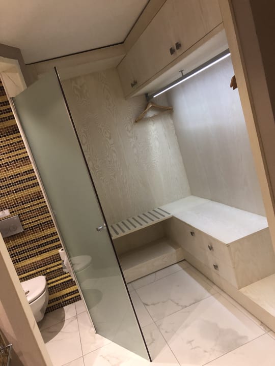 Zimmer Royal Taj Mahal Hotel